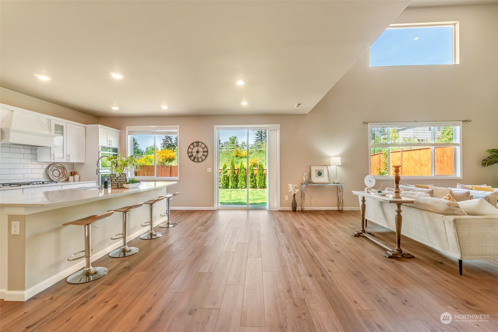 13706 Southeast 185th Way Renton, WA 98058 - Photo 10 of 40 Gallery Image 10