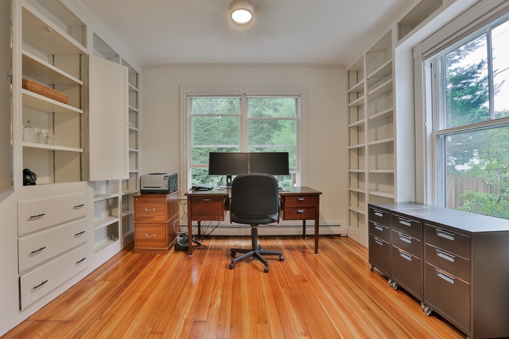 300 Reedsdale Road Milton, MA 02186 - Photo 7 of 29