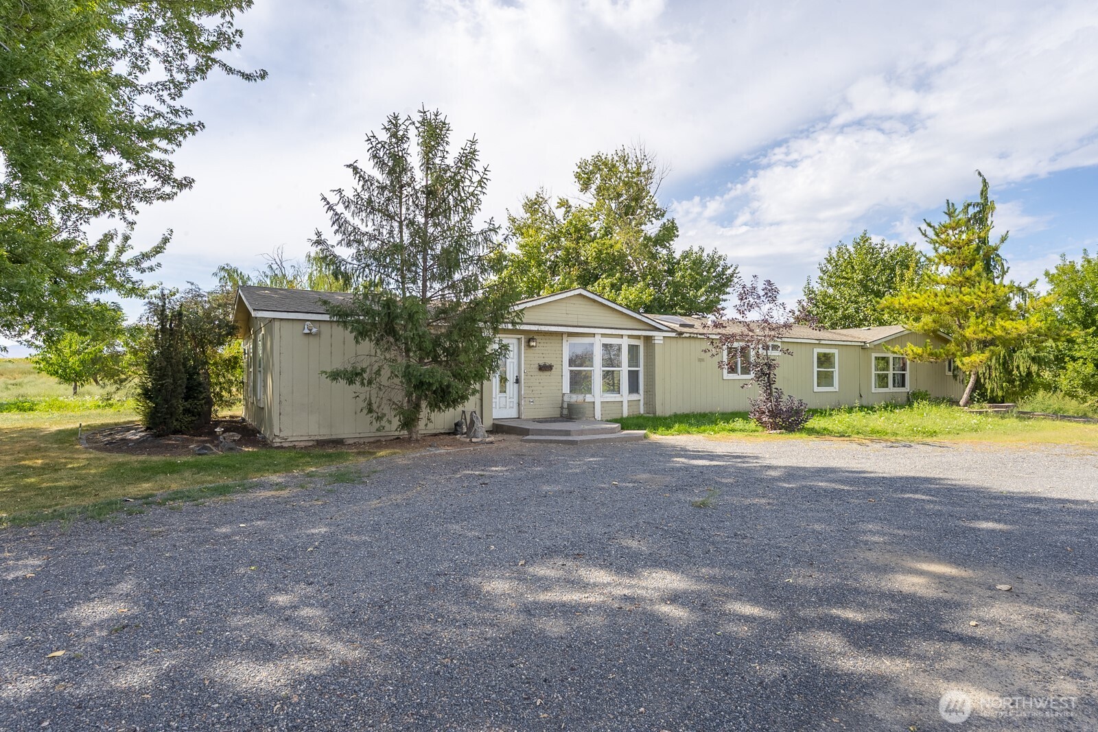 12078 Division Road South Royal City, WA 99357 - Photo 2 of 40 Gallery Image 2