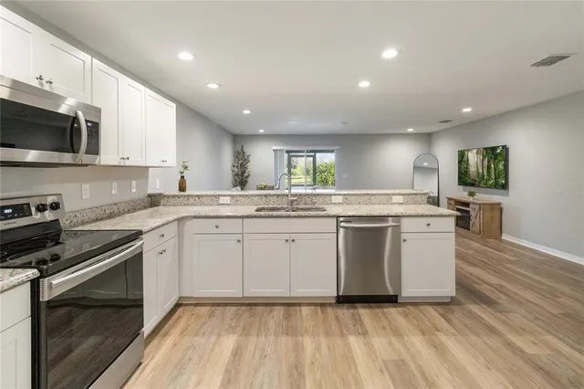 $2,000 | 2930 Fieldwood Circle, St. Cloud, FL 34772