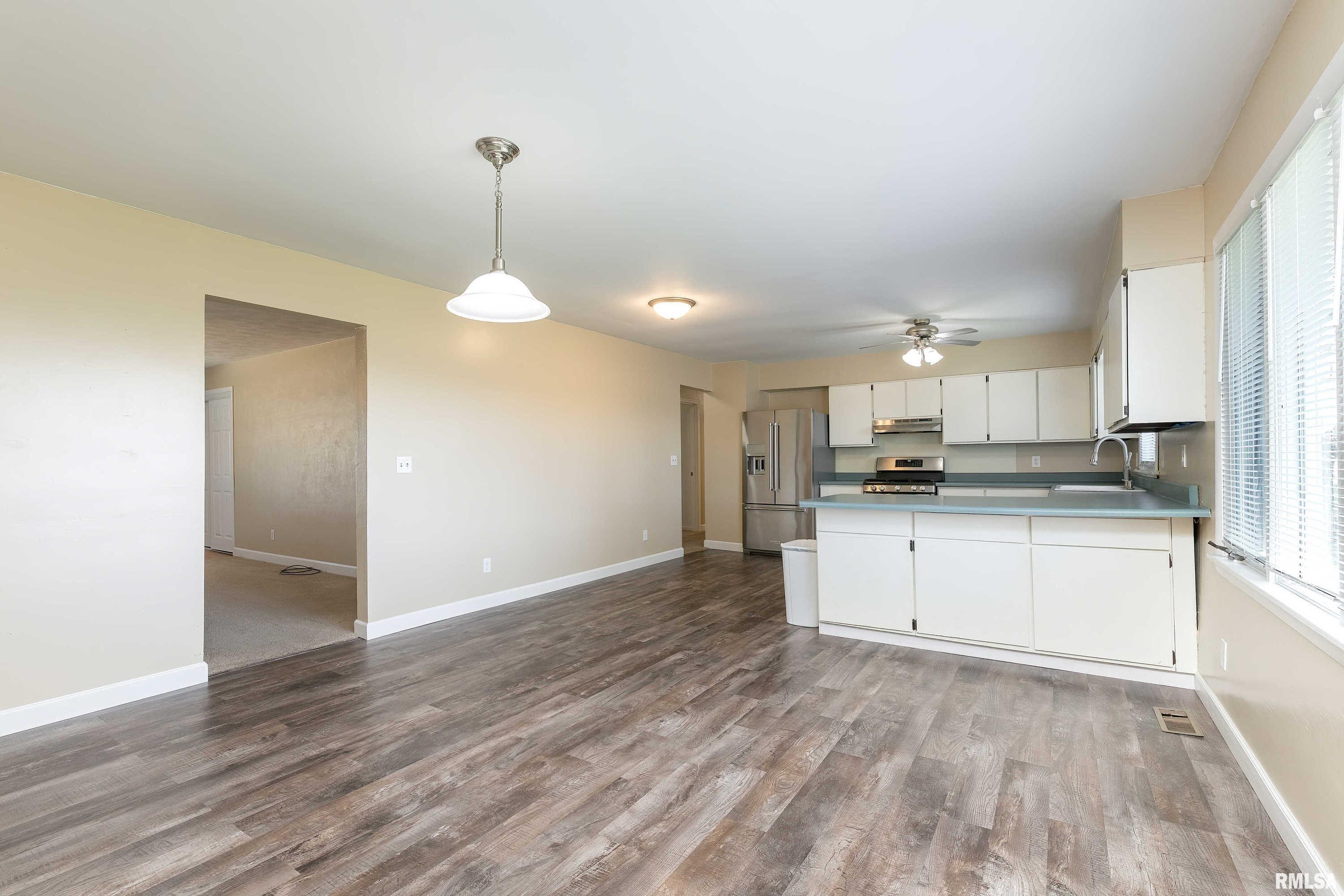 10043 Wolf Road Geneseo, IL 61254 - Photo 12 of 35