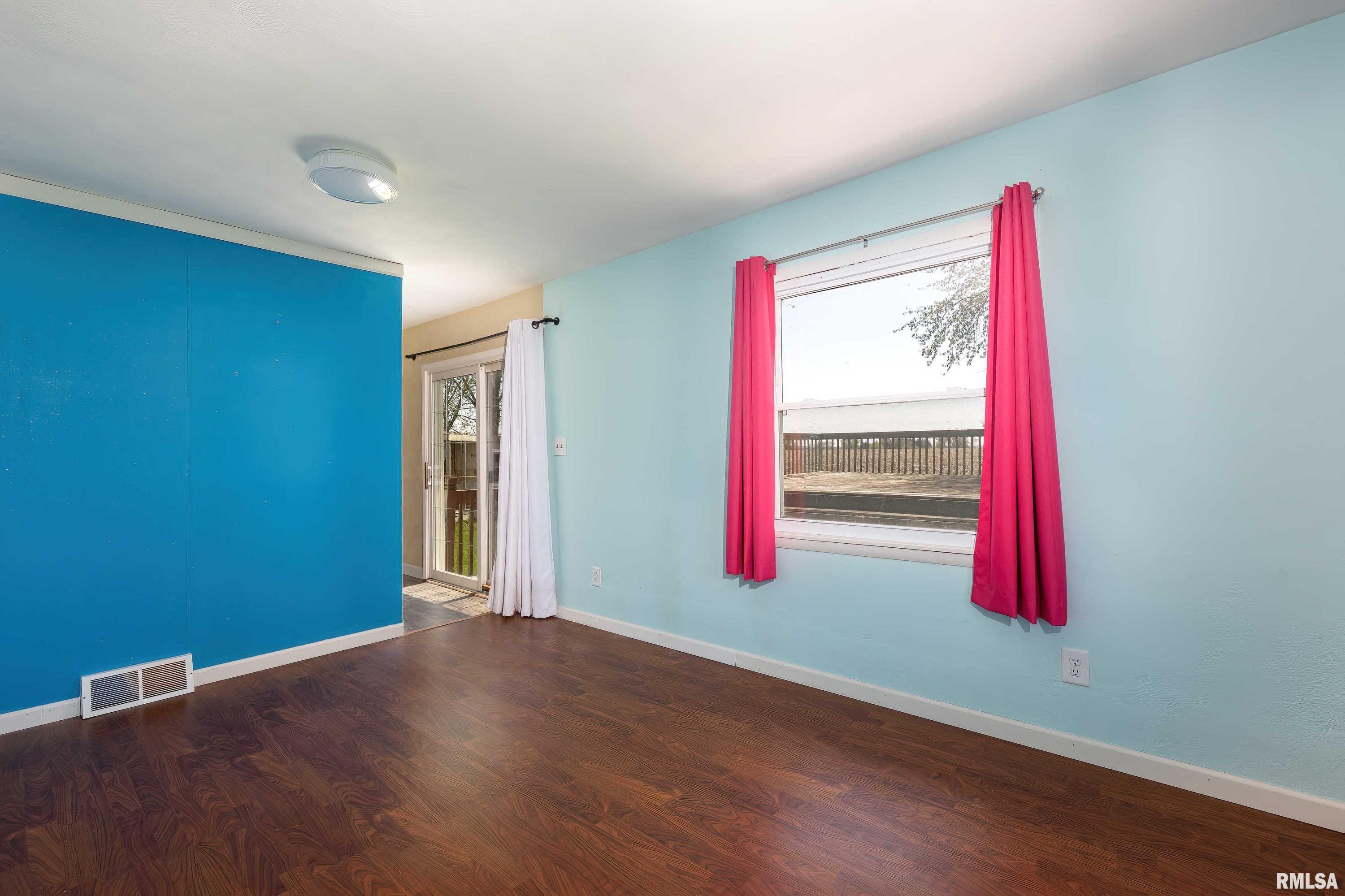 10043 Wolf Road Geneseo, IL 61254 - Photo 14 of 35