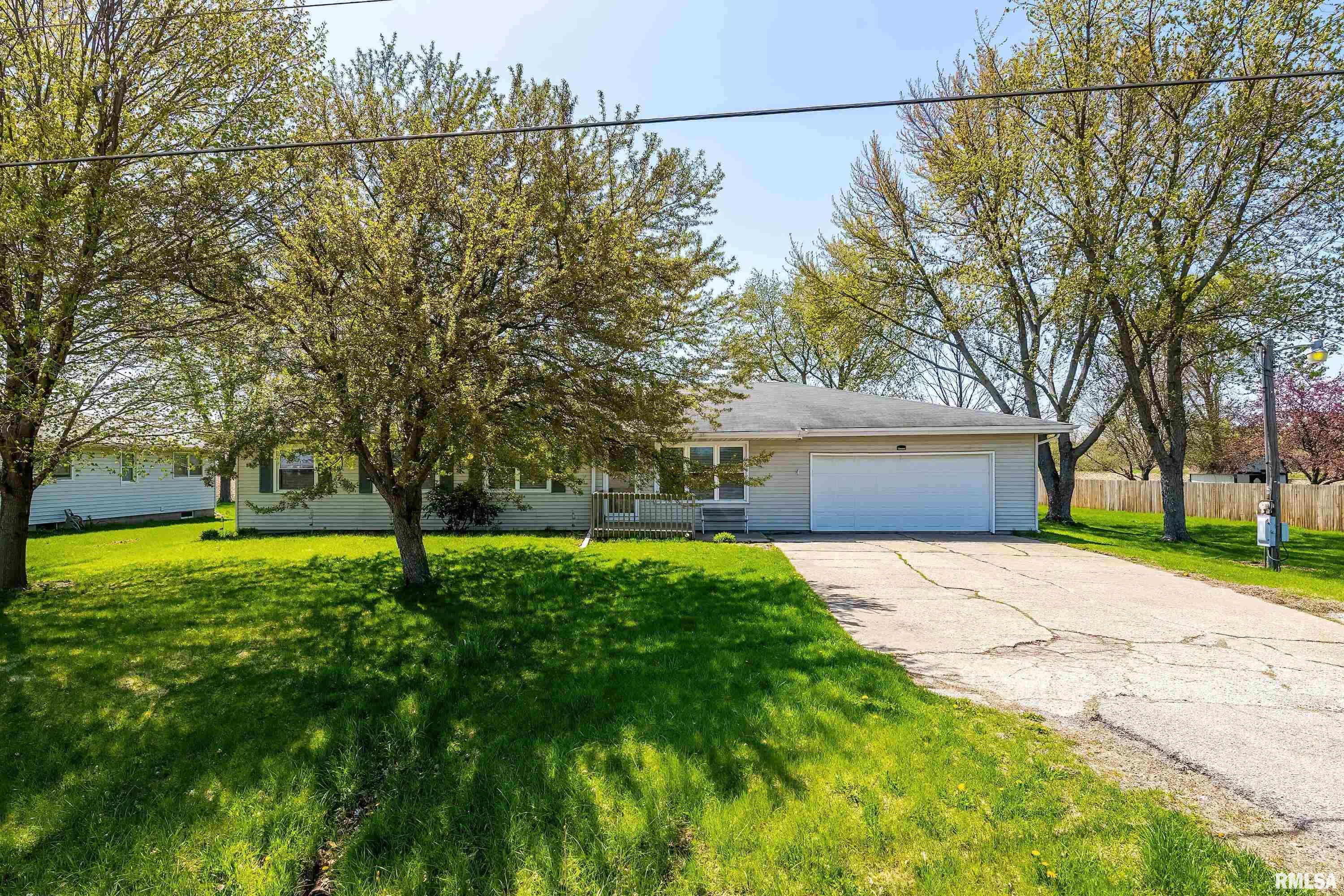 10043 Wolf Road Geneseo, IL 61254 - Photo 2 of 35