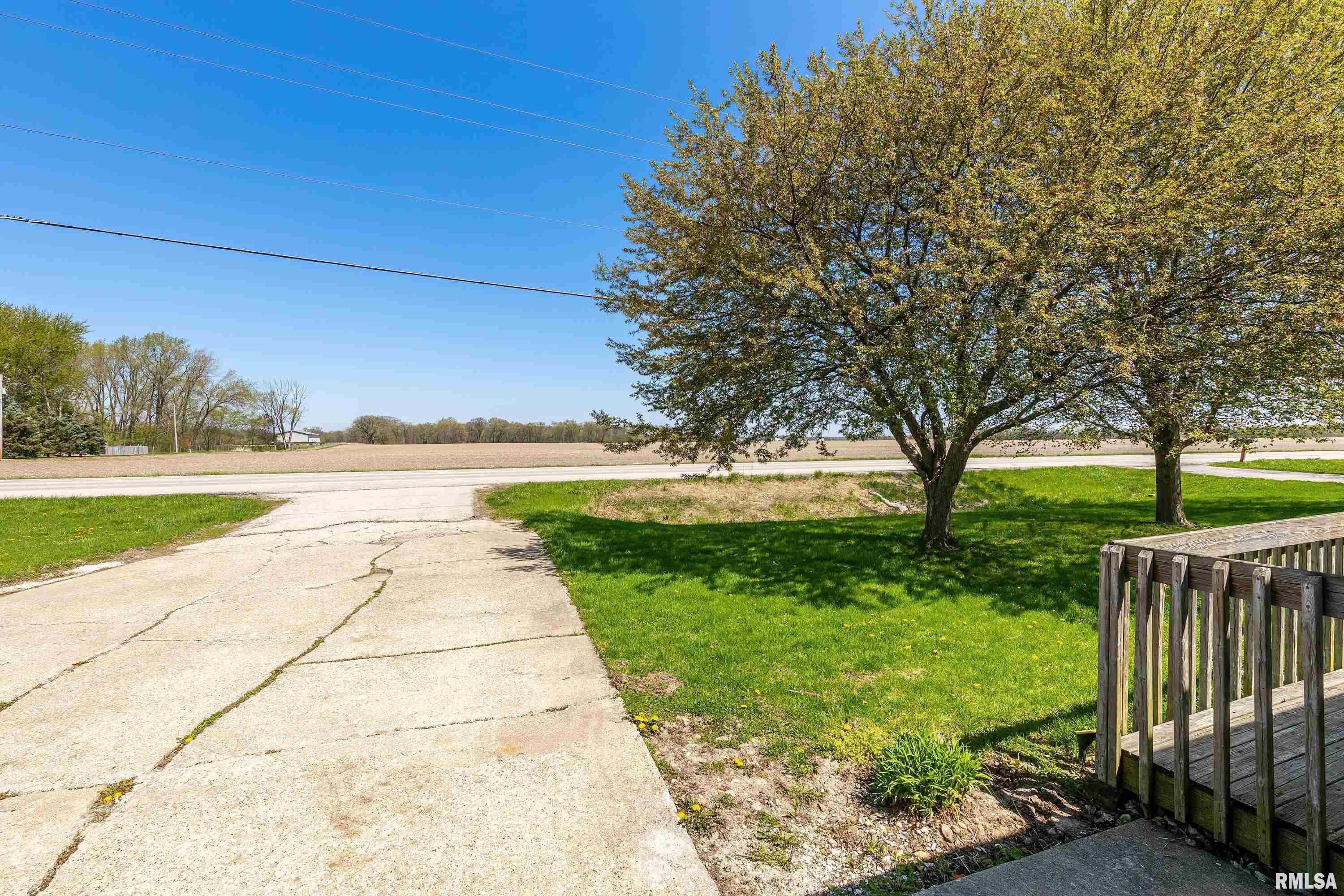 10043 Wolf Road Geneseo, IL 61254 - Photo 3 of 35