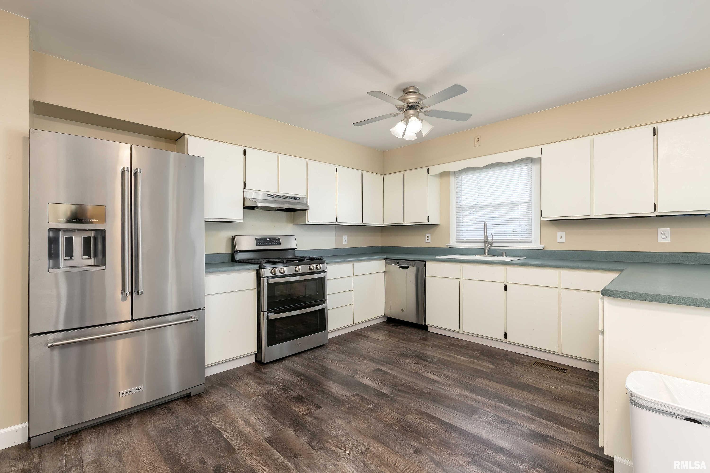 10043 Wolf Road Geneseo, IL 61254 - Photo 10 of 35