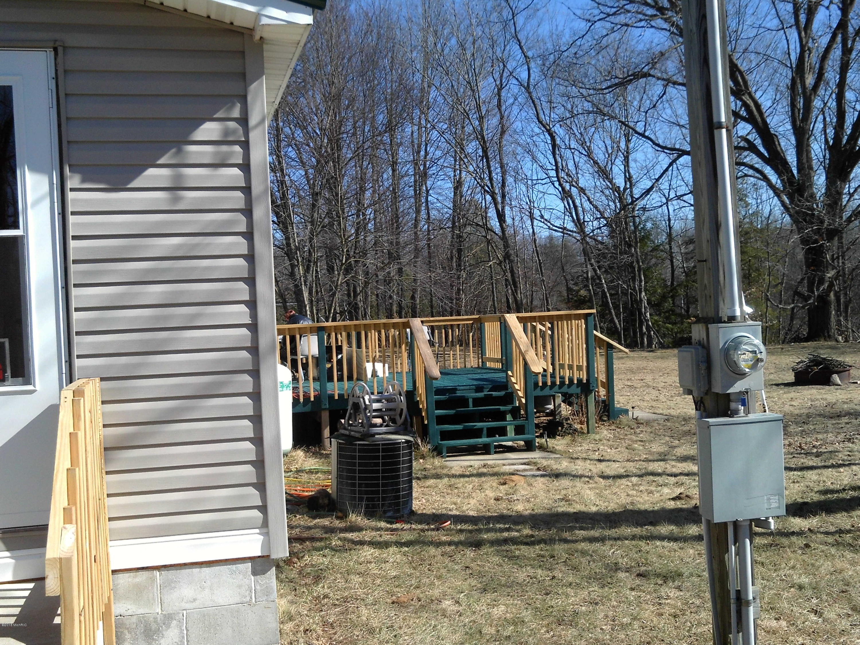 7860 Madison Road Hesperia, MI 49421 - Photo 13 of 15 IMG_0039