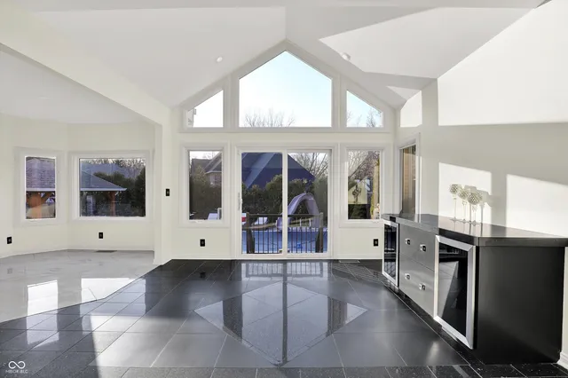 $1,150,000 | 434 Sheffield Court, Carmel, IN 46032