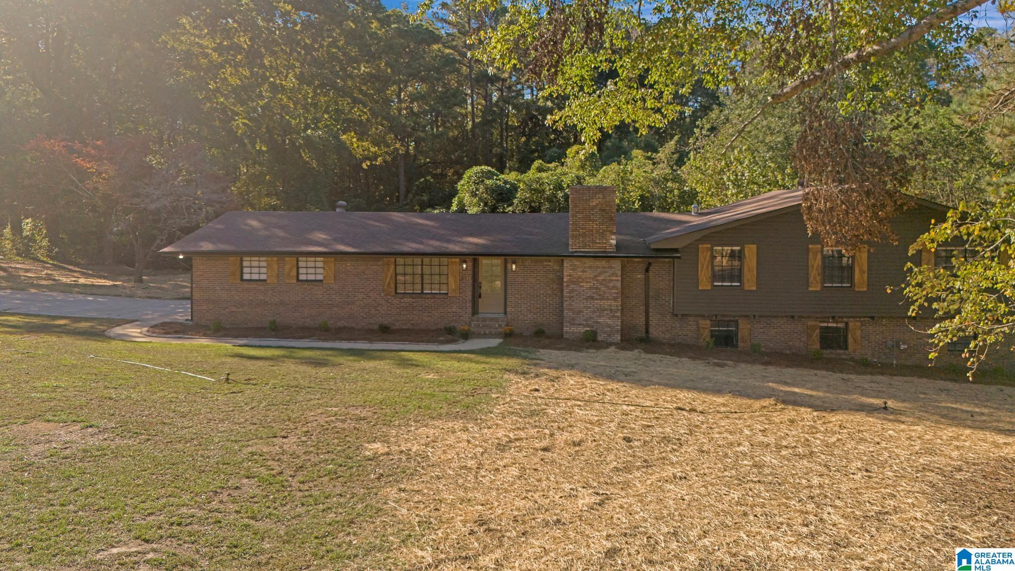 637 Rice Drive Bessemer, AL 35023 - Photo 3 of 31