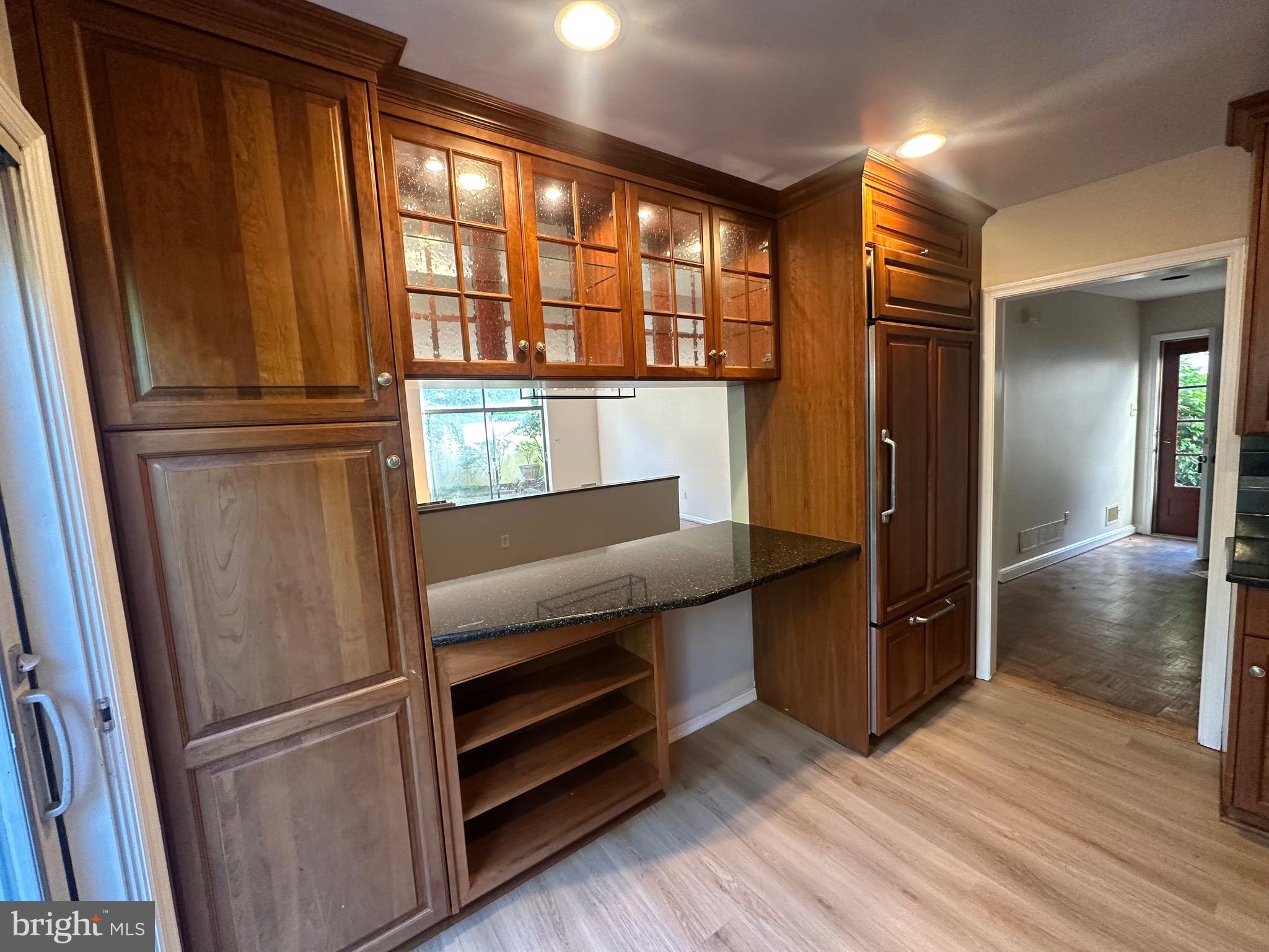 100 Llanalew Road, Unit 7 Haverford, PA 19041 - Photo 4 of 16 sub zero ref/freezer, granite counters