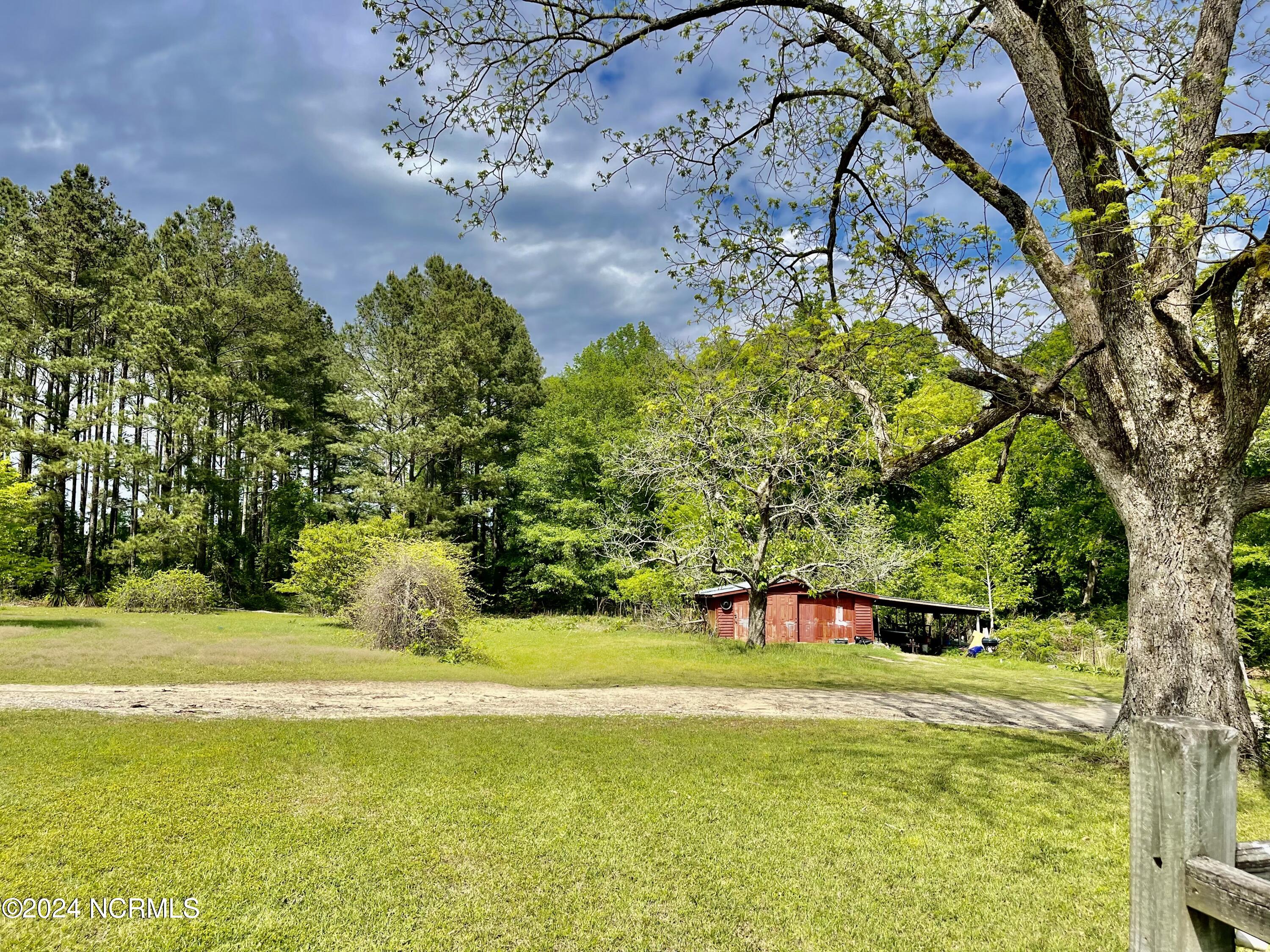 406 Roberdel School Road Rockingham, NC 28379 - Photo 21 of 27 406 Roberdel school rd