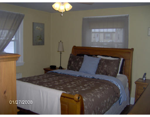 77 Waldron Road Braintree, MA 02184 - Photo 9 of 12 Gallery Image 9