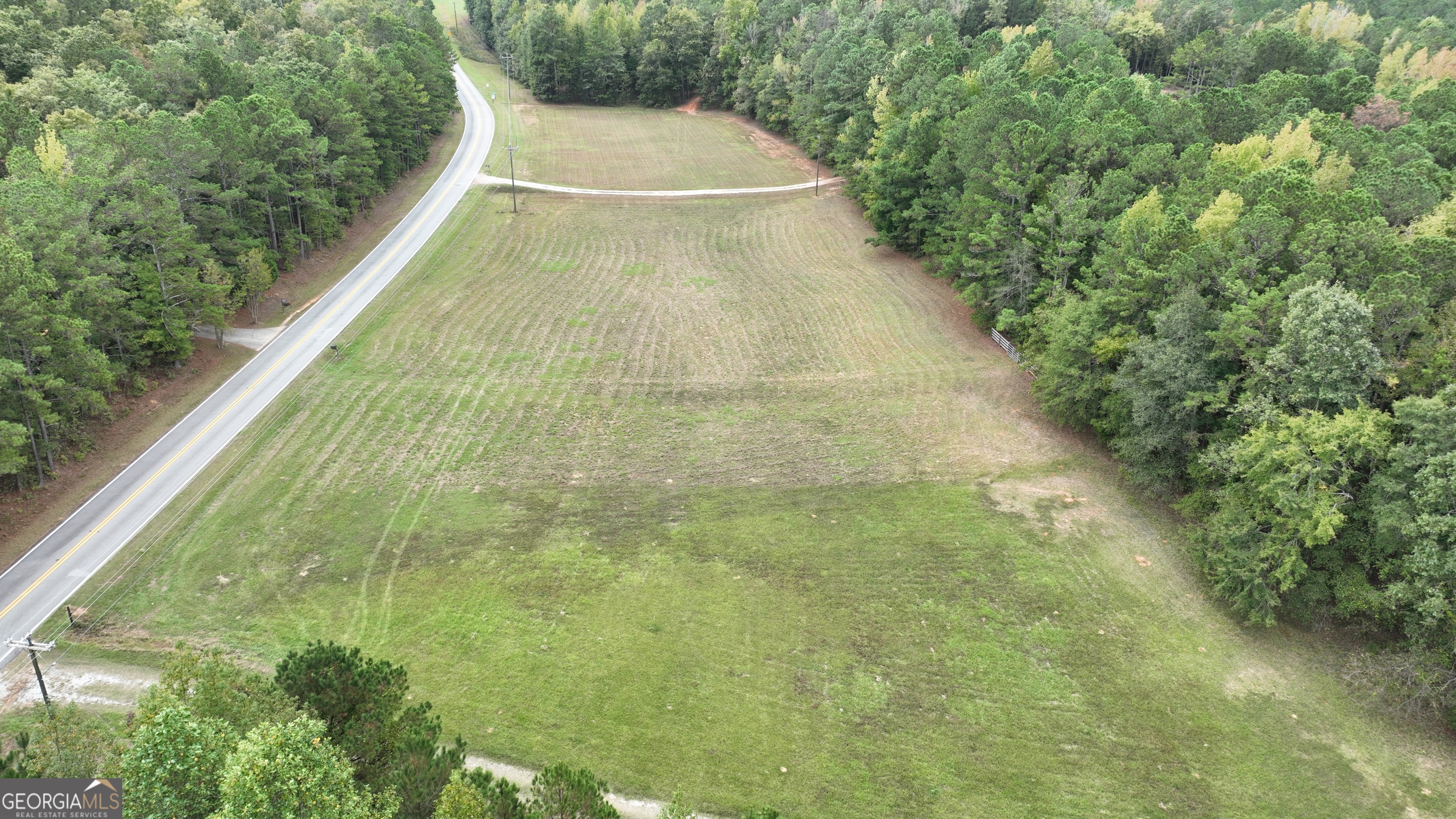 3840 Kings Road Meansville, GA 30256 - Photo 4 of 13 a view of balcony