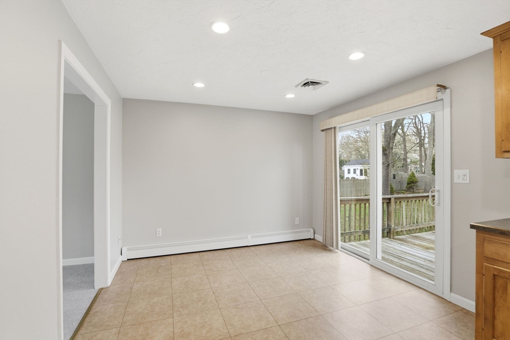42 Bayberry Road Abington, MA 02351 - Photo 11 of 41