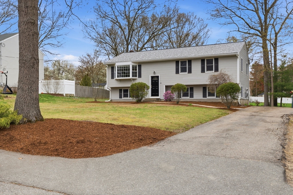 42 Bayberry Road Abington, MA 02351 - Photo 2 of 41