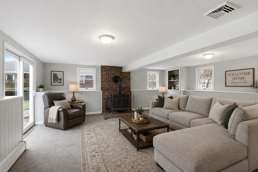 42 Bayberry Road Abington, MA 02351 - Photo 26 of 41