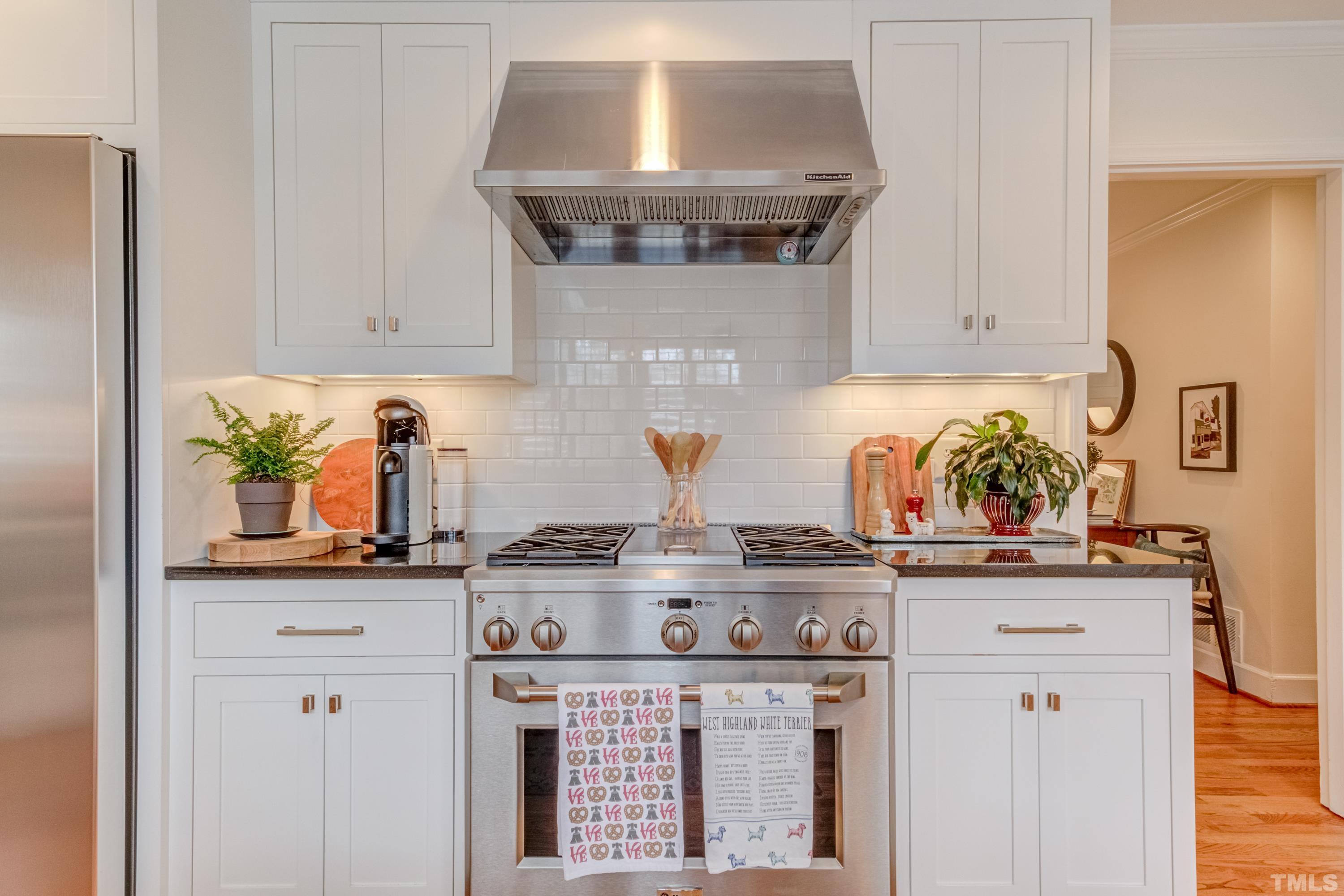 3618 Corbin Street Raleigh, NC 27612 - Photo 12 of 26 Gallery Image 12