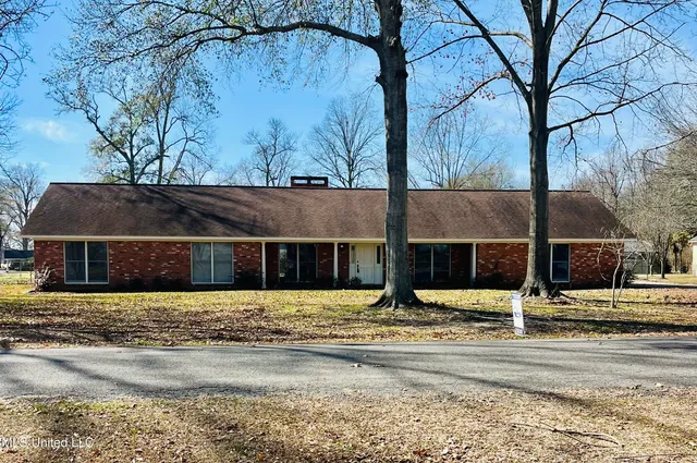 $399,000 | 162 Pecania Drive, Ferriday, LA 71334