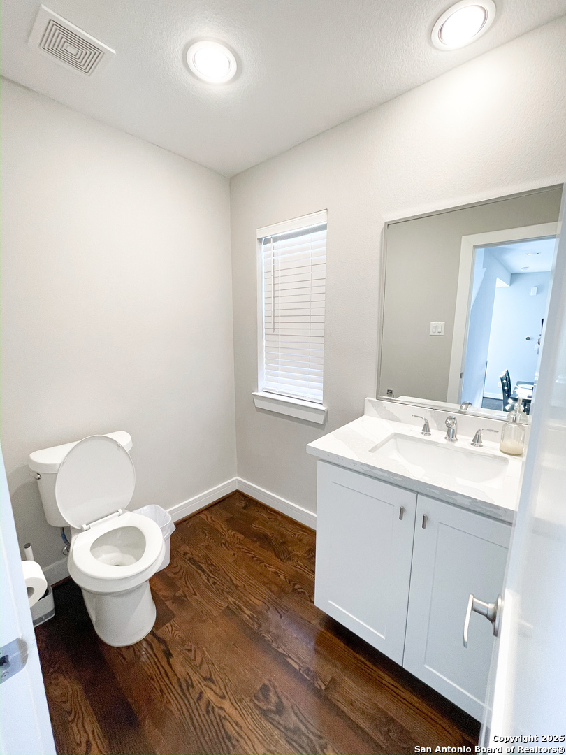 2502 Hadley Street Houston, TX 77003 - Photo 19 of 23 a bathroom with a sink and a toilet