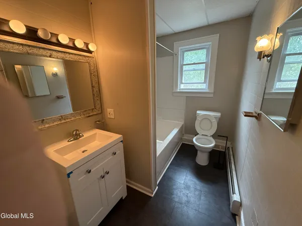 $1,300,000 | 34-36 Sparkill Avenue, Albany, NY 12209