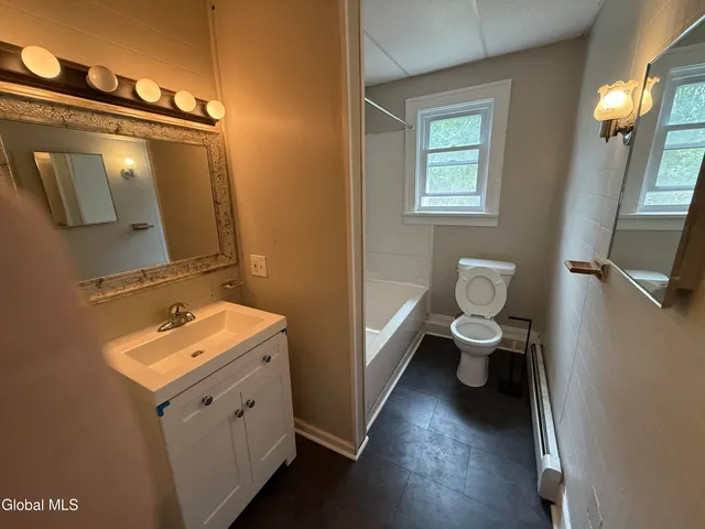 $1,300,000 | 34-36 Sparkill Avenue, Albany, NY 12209