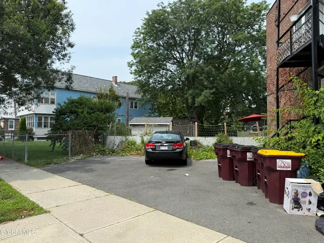 $1,300,000 | 34-36 Sparkill Avenue, Albany, NY 12209