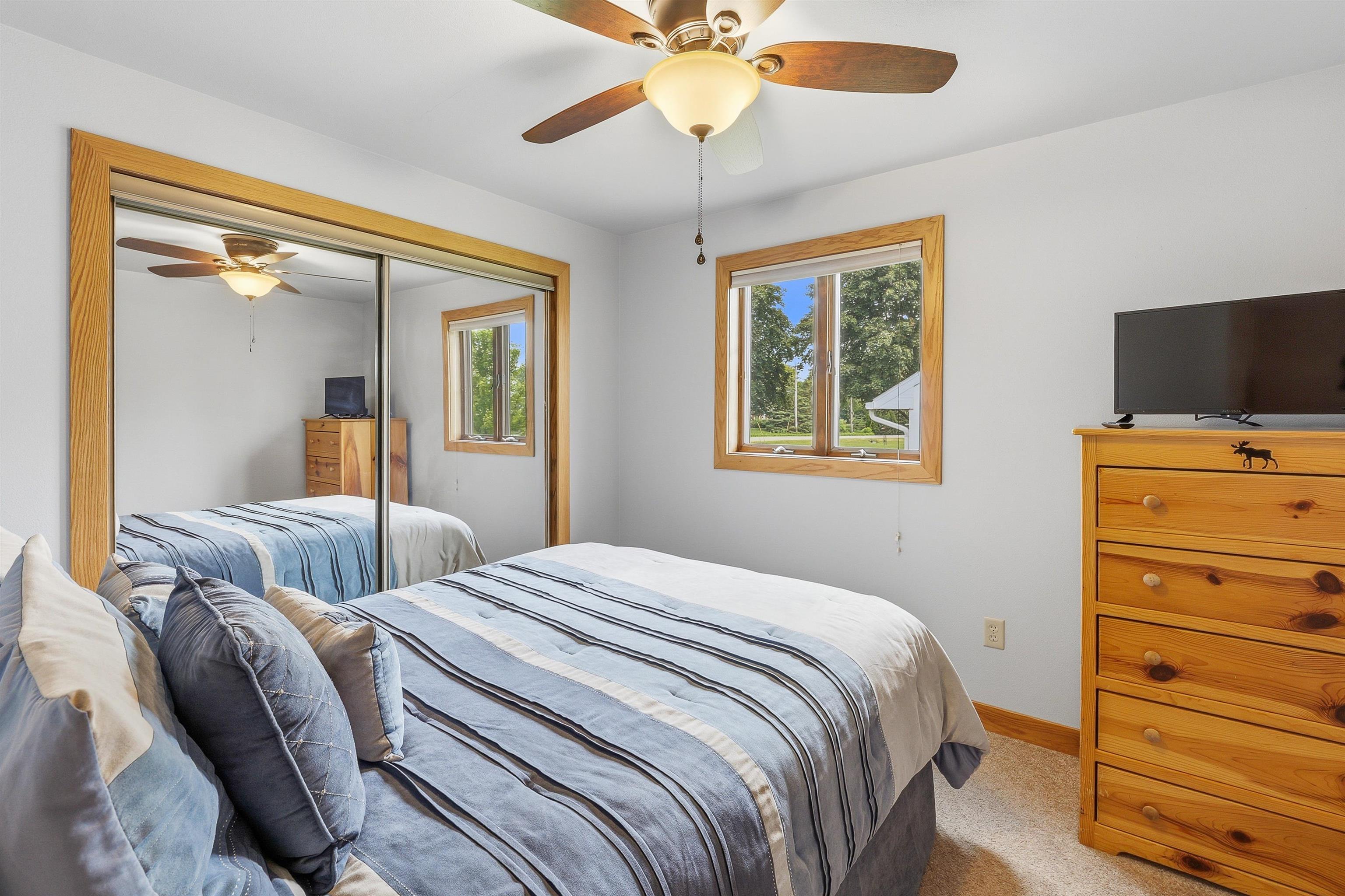 6322 Black Wolf Point Road Oshkosh, WI 54902 - Photo 21 of 46