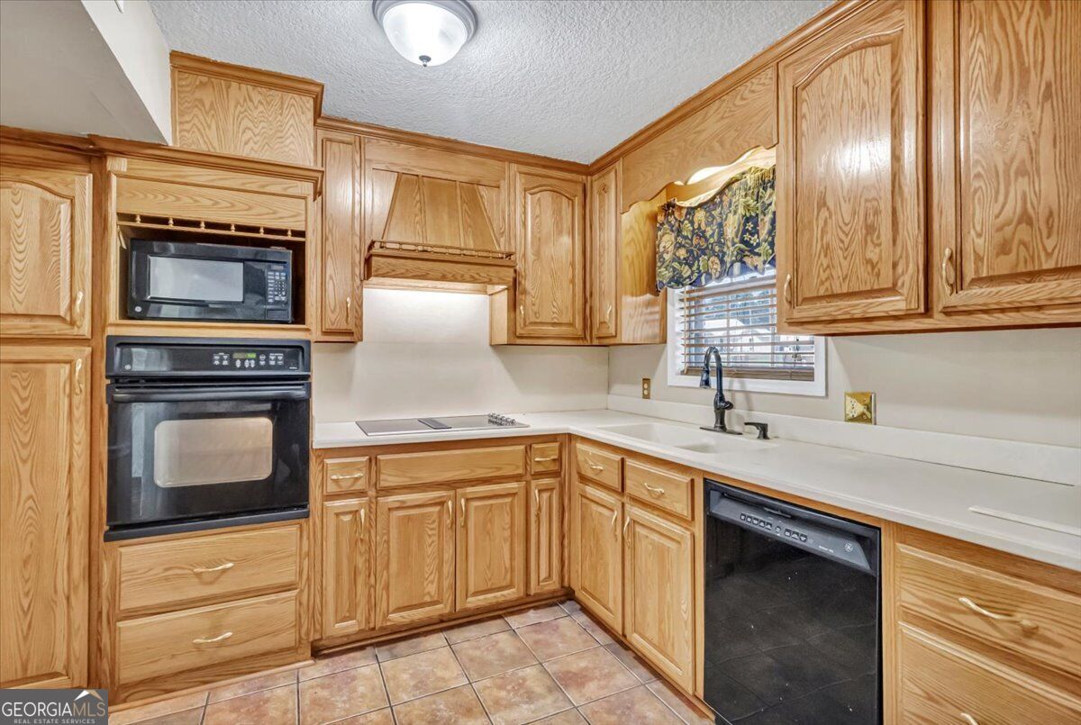 443 Lakeshore Road Pelham, GA 31779 - Photo 23 of 48 Gallery Image 23