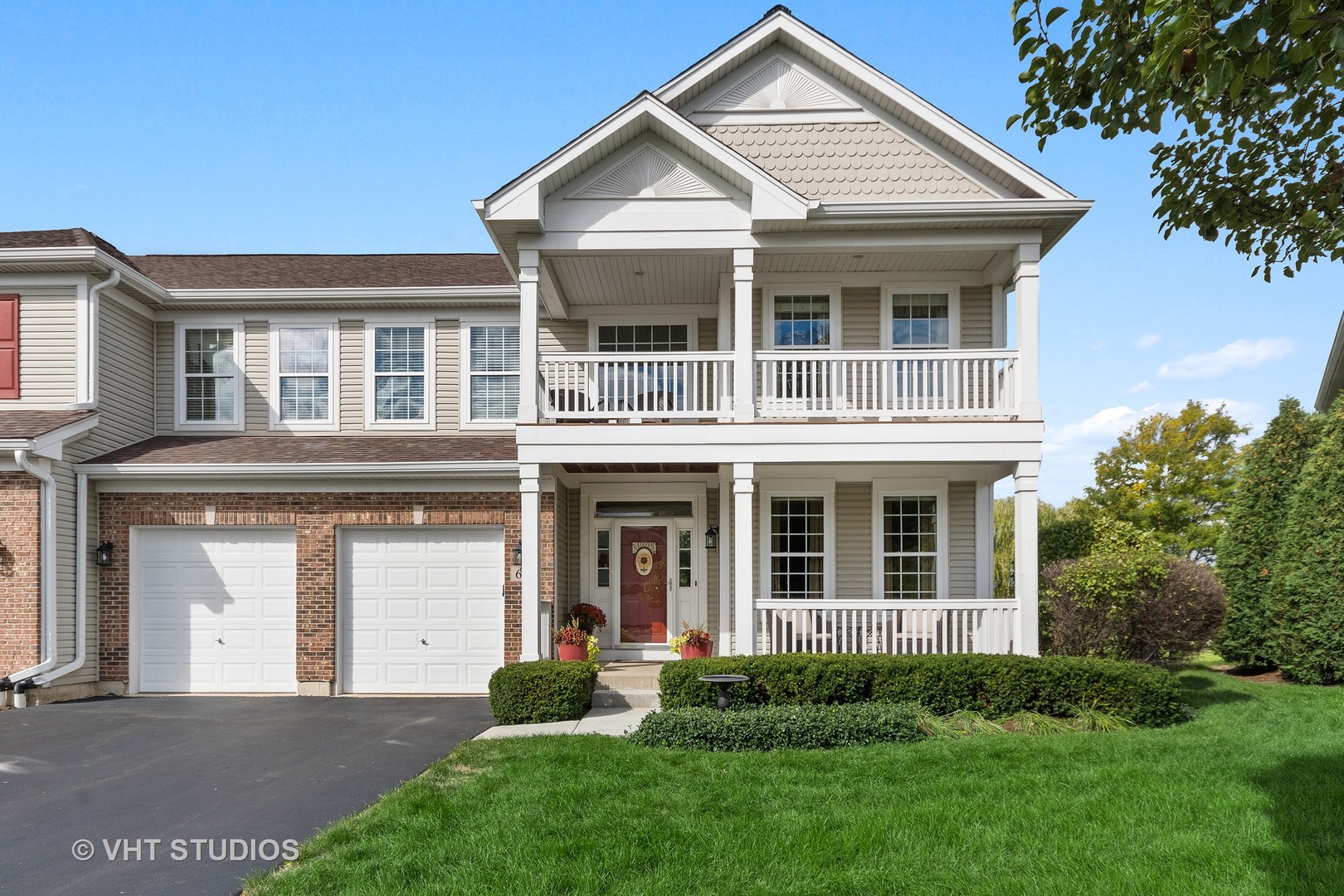 656 Nelson Court Geneva, IL 60134 - Photo 1 of 24
