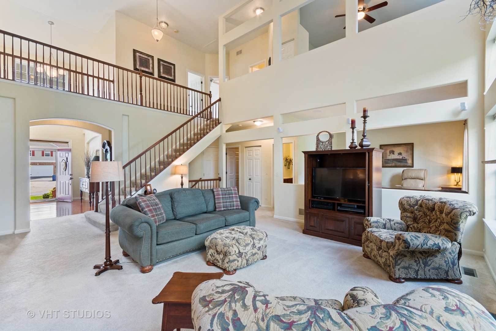 656 Nelson Court Geneva, IL 60134 - Photo 7 of 24