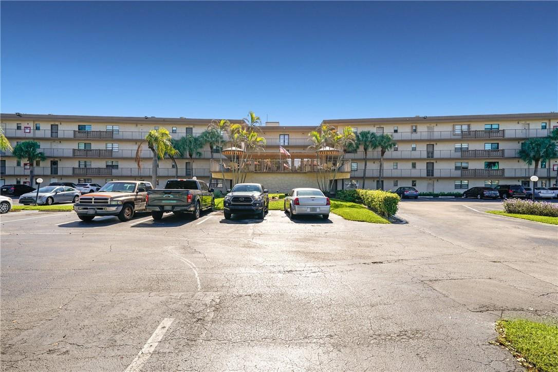 9300 Southwest 8th Street, Unit 302 Boca Raton, FL 33428 - Photo 33 of 36 Photo 33