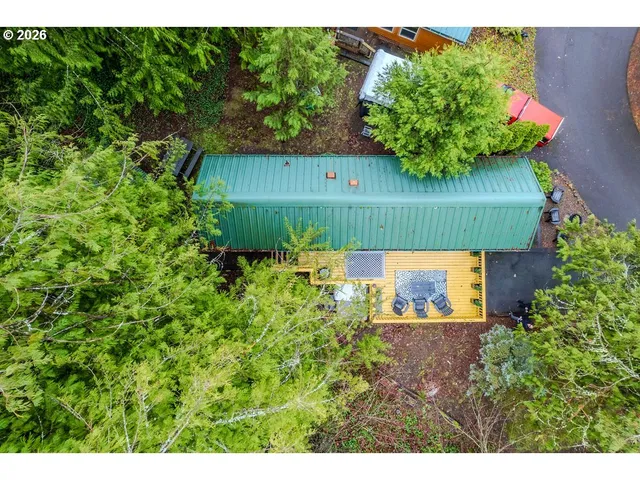 a street sign on the side of the road