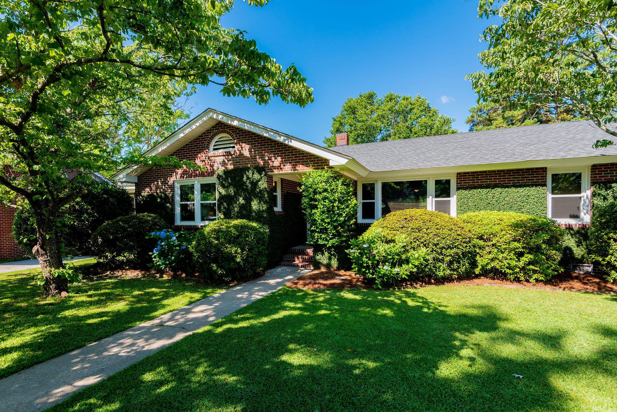 711 Longfellow Road Charleston, SC 29407 - Photo 1 of 39 711LongfellowRoad-KeenEyeMarketing-3