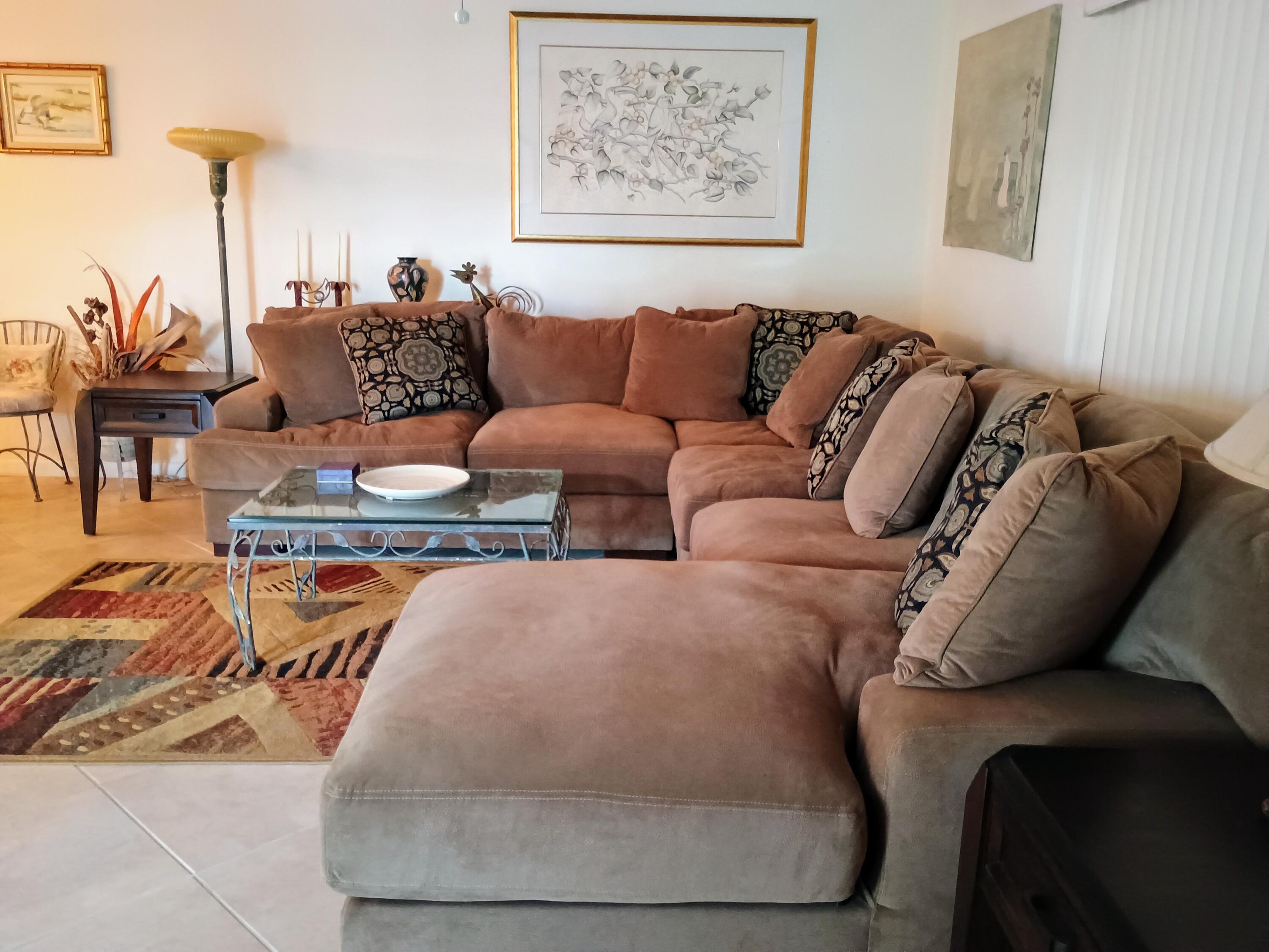 14716 Canalview Drive, Unit D Delray Beach, FL 33484 - Photo 8 of 17 a living room with furniture