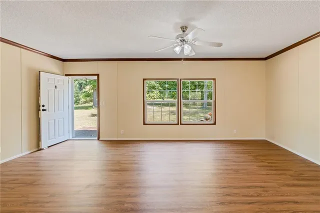 $259,000 | 3381 Northeast Gospel Lane, Hamilton, MO 64644