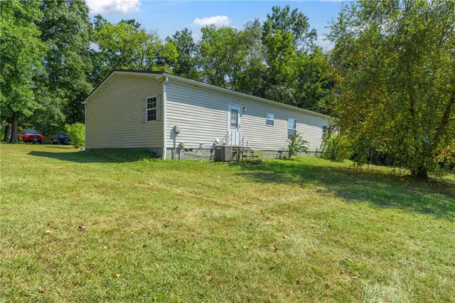 $259,000 | 3381 Northeast Gospel Lane, Hamilton, MO 64644