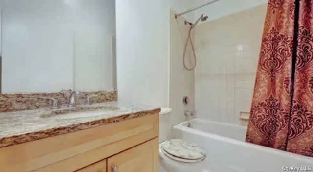 $260,000 | 6102 Villa At The Woods, Peekskill, NY 10566