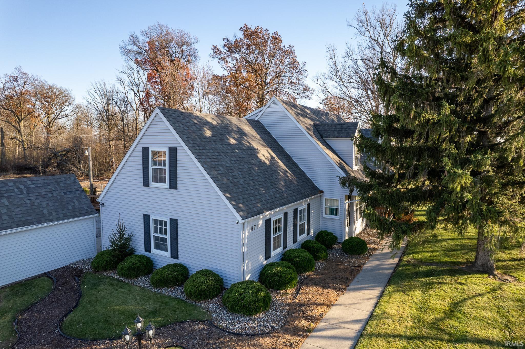 8711 Ternet Road Monroeville, IN 46773 - Photo 3 of 36