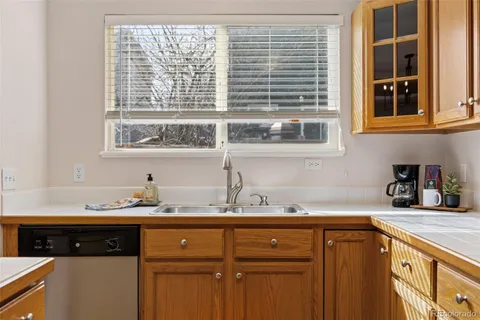 $650,000 | 2272 Hyacinth Road, Highlands Ranch, CO 80129