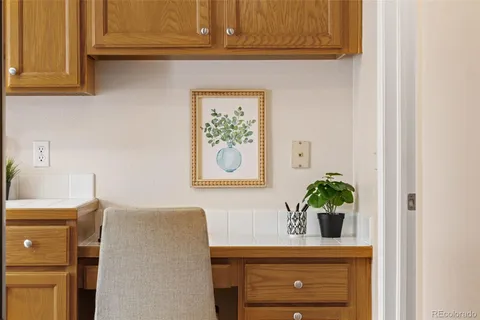 $650,000 | 2272 Hyacinth Road, Highlands Ranch, CO 80129