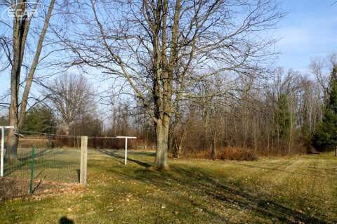 5310 Oleksyn Road Flint, MI 48504 - Photo 44 of 61 20426942-43.JPG