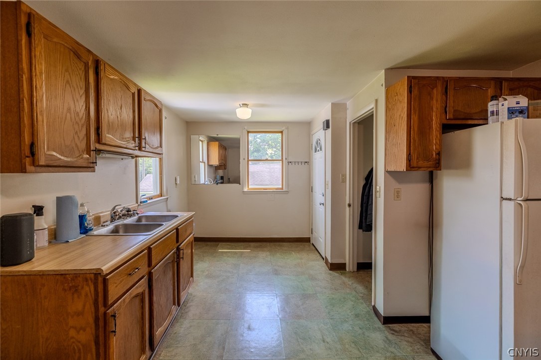 1406 Butternut Street Syracuse, NY 13208 - Photo 30 of 42