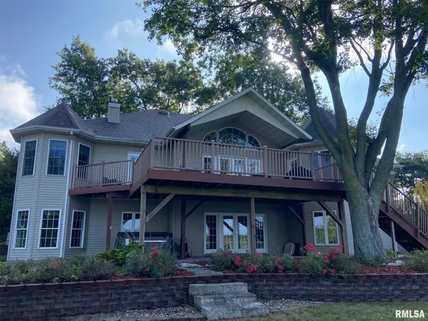 $699,900 | 2419 Eastwood Drive, Taylorville, IL 62568