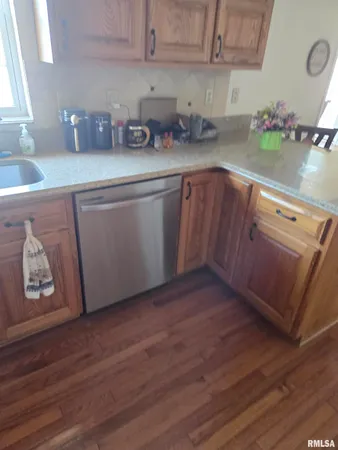 $699,900 | 2419 Eastwood Drive, Taylorville, IL 62568