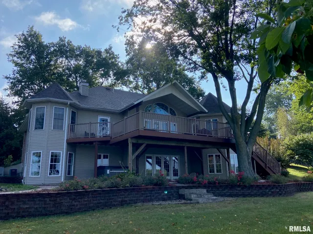 $699,900 | 2419 Eastwood Drive, Taylorville, IL 62568