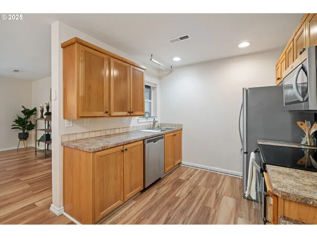 $215,000 | 14019 Northeast 20th Avenue, Vancouver, WA 98686