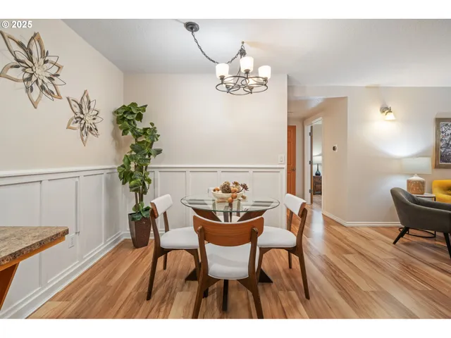 $215,000 | 14019 Northeast 20th Avenue, Vancouver, WA 98686