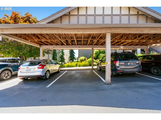 $215,000 | 14019 Northeast 20th Avenue, Vancouver, WA 98686