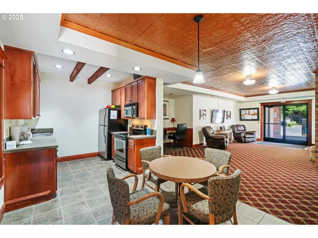 $215,000 | 14019 Northeast 20th Avenue, Vancouver, WA 98686