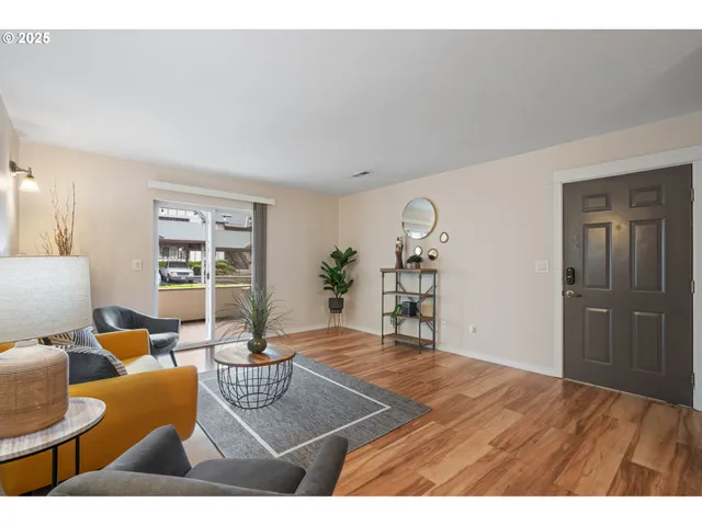 $215,000 | 14019 Northeast 20th Avenue, Vancouver, WA 98686