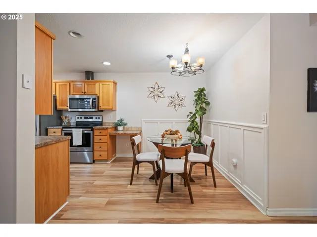 $215,000 | 14019 Northeast 20th Avenue, Vancouver, WA 98686